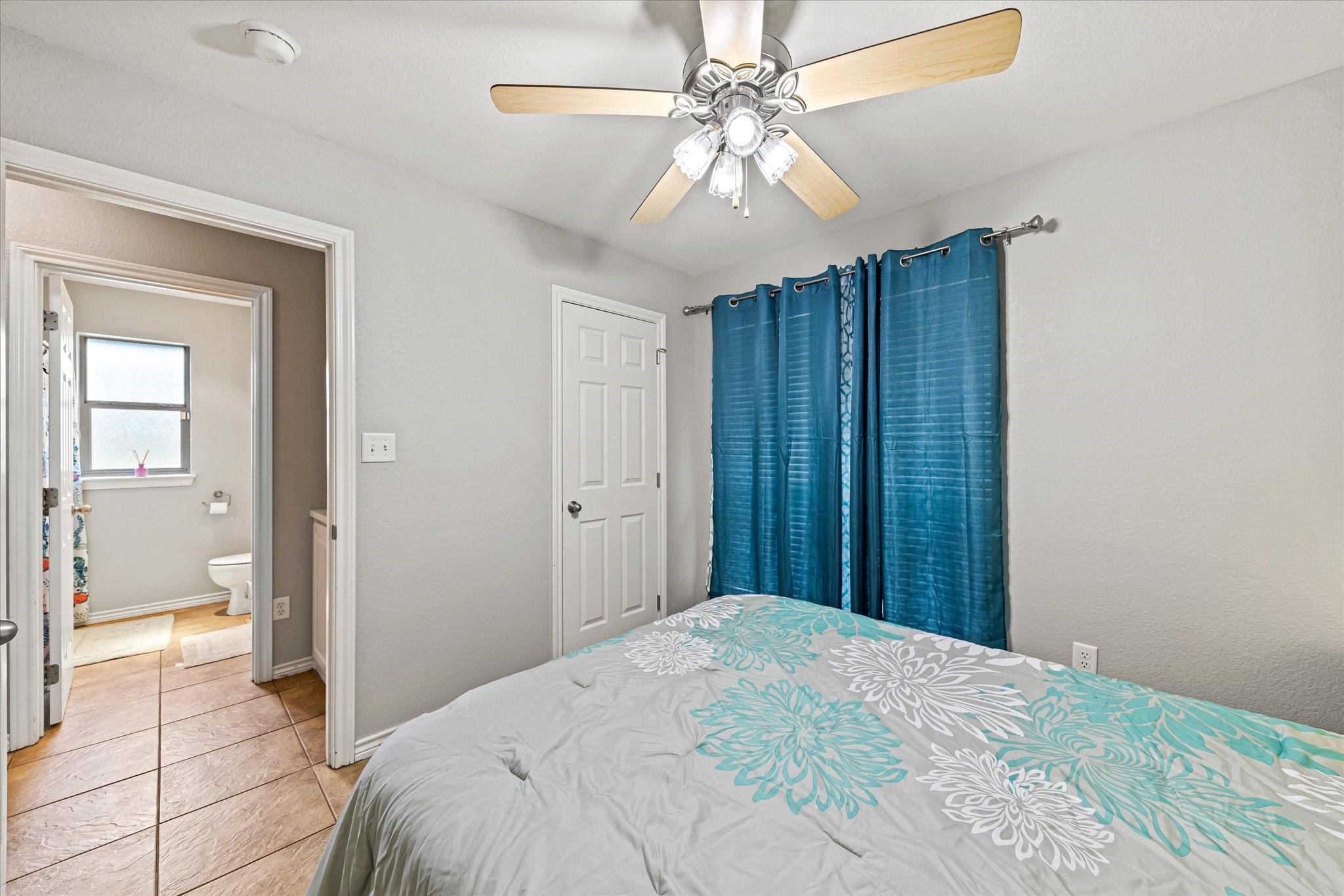1609 Cheyenne Trail Granbury TX 76048
