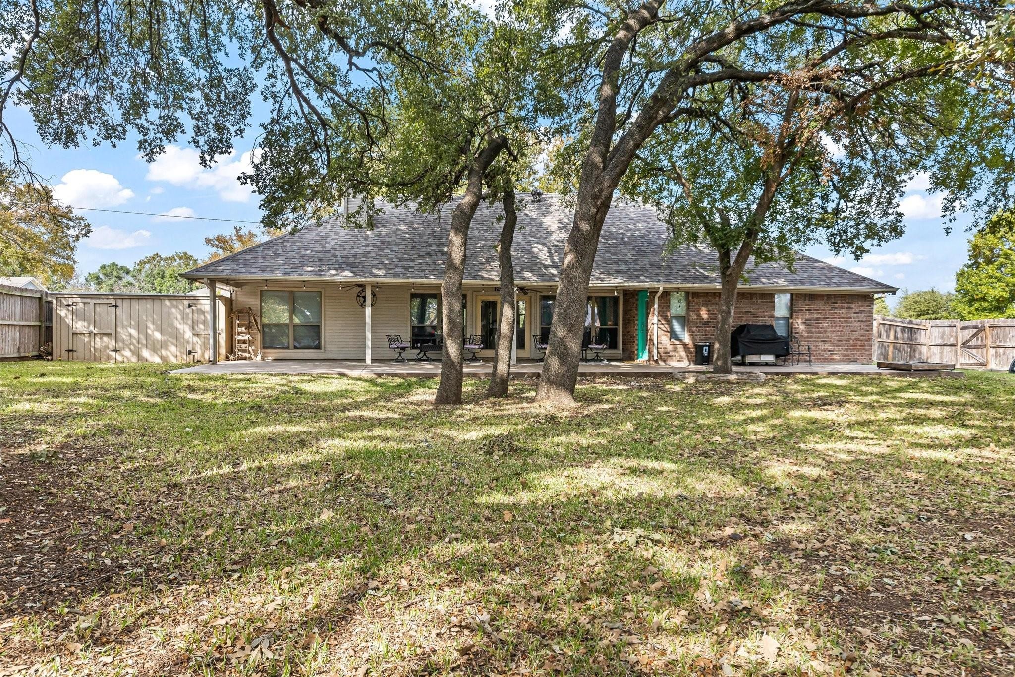1609 Cheyenne Trail Granbury TX 76048