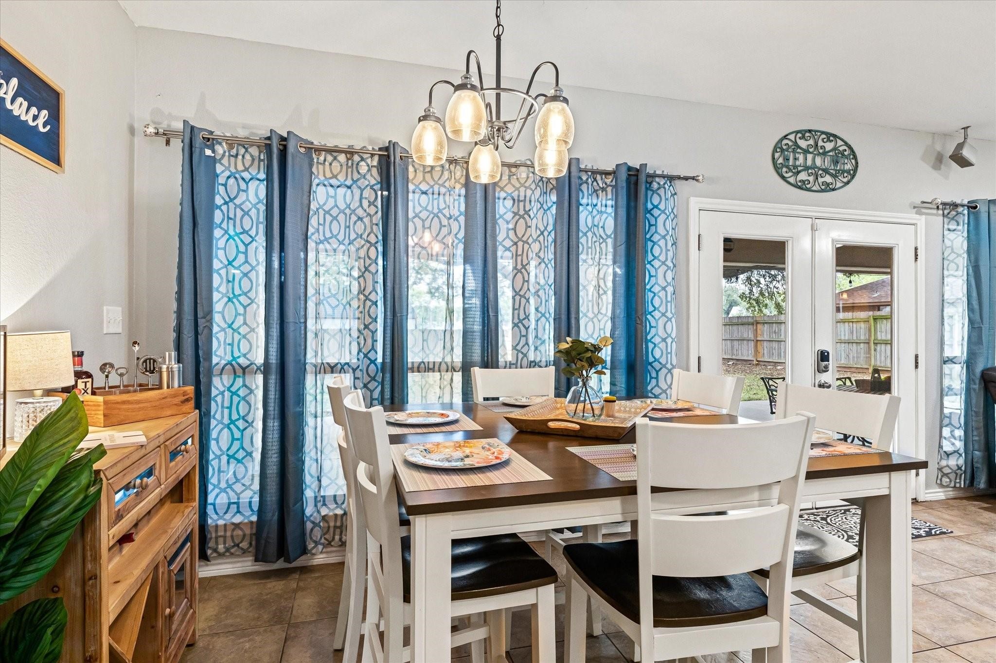 1609 Cheyenne Trail Granbury TX 76048