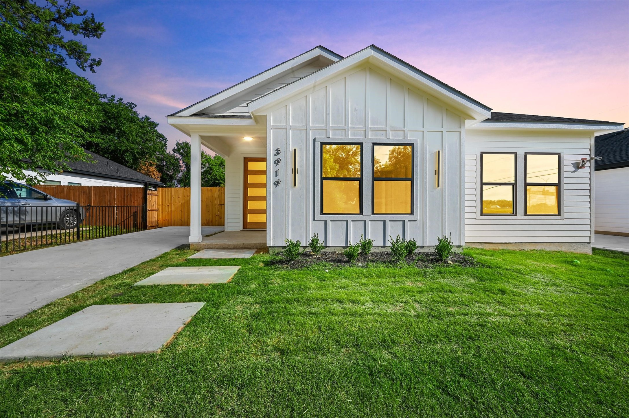 3919 Le May Avenue Dallas TX 75216