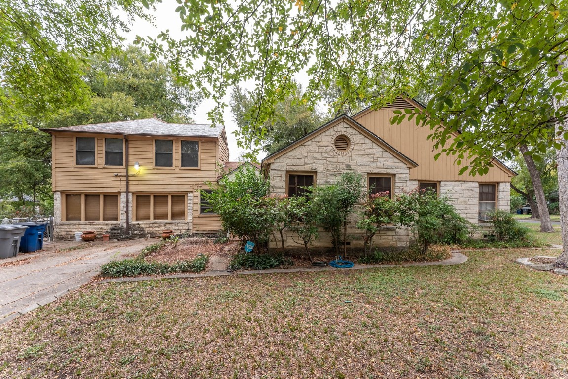 1349 Cedar Oaks Boulevard Dallas TX 75216