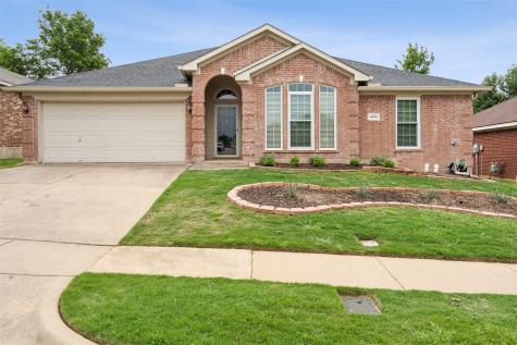 4916 Vaquero Drive Arlington TX 76017