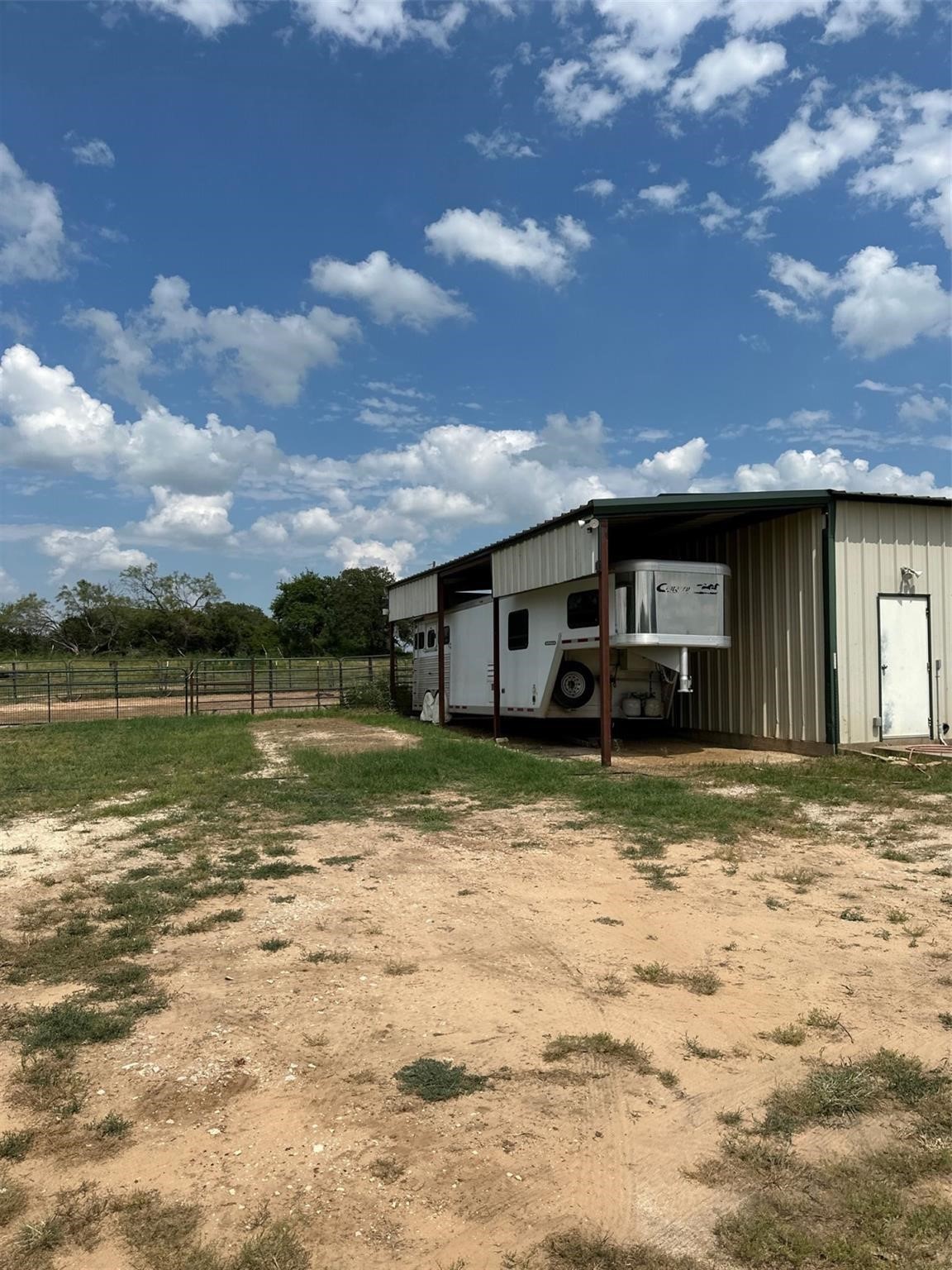 2901 Wind Mill Court Tolar TX 76476