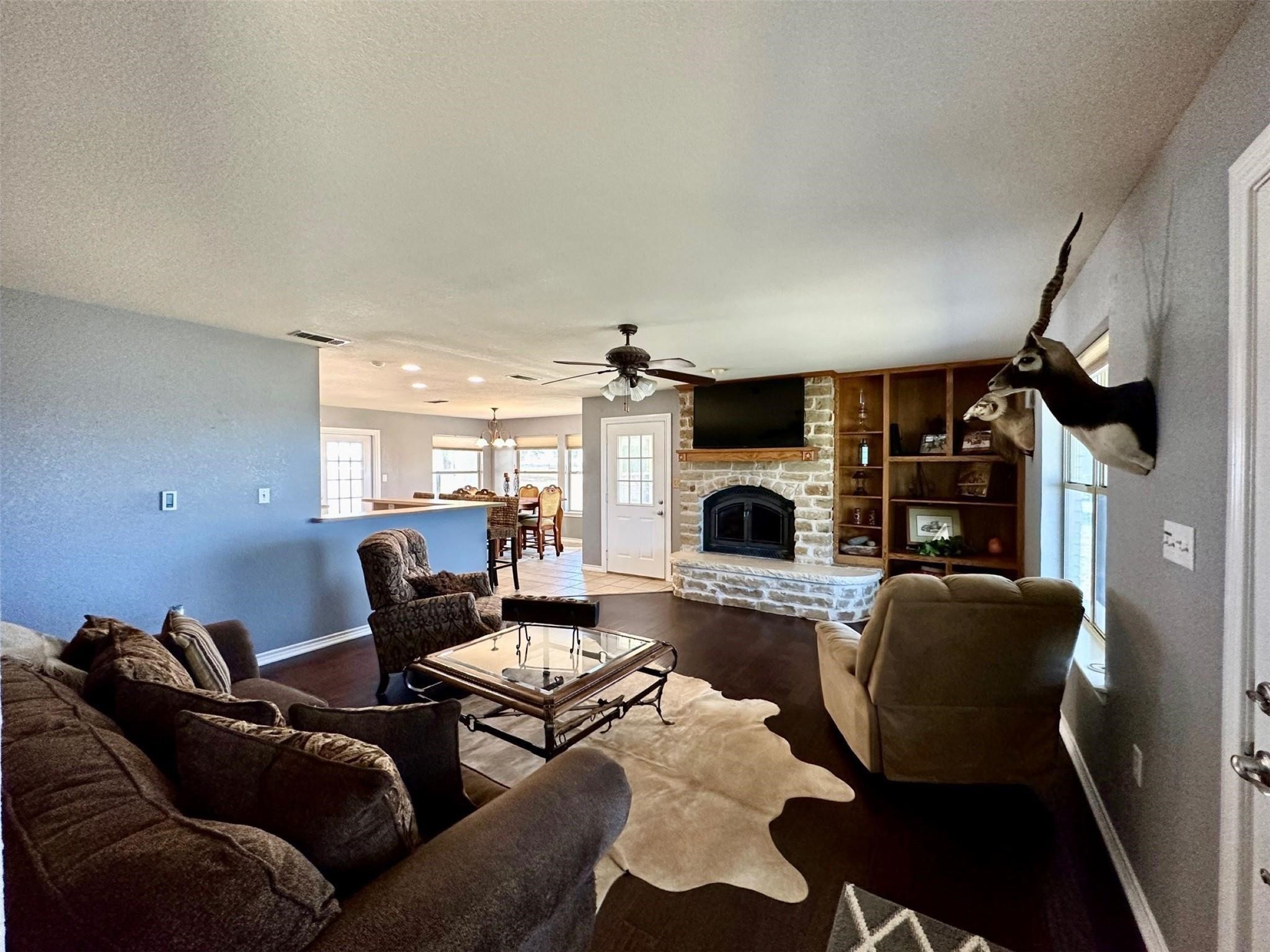 2901 Wind Mill Court Tolar TX 76476