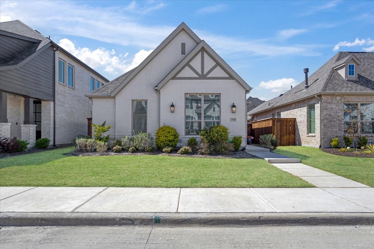 1709 Victoria Place Celina TX 75009