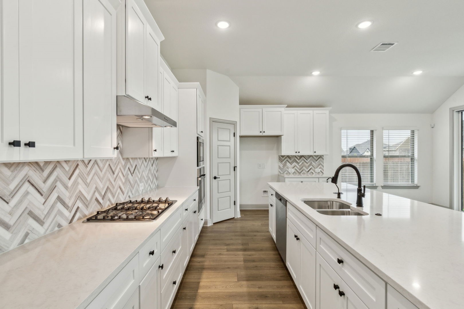 7732 Dibble Avenue Joshua TX 76058