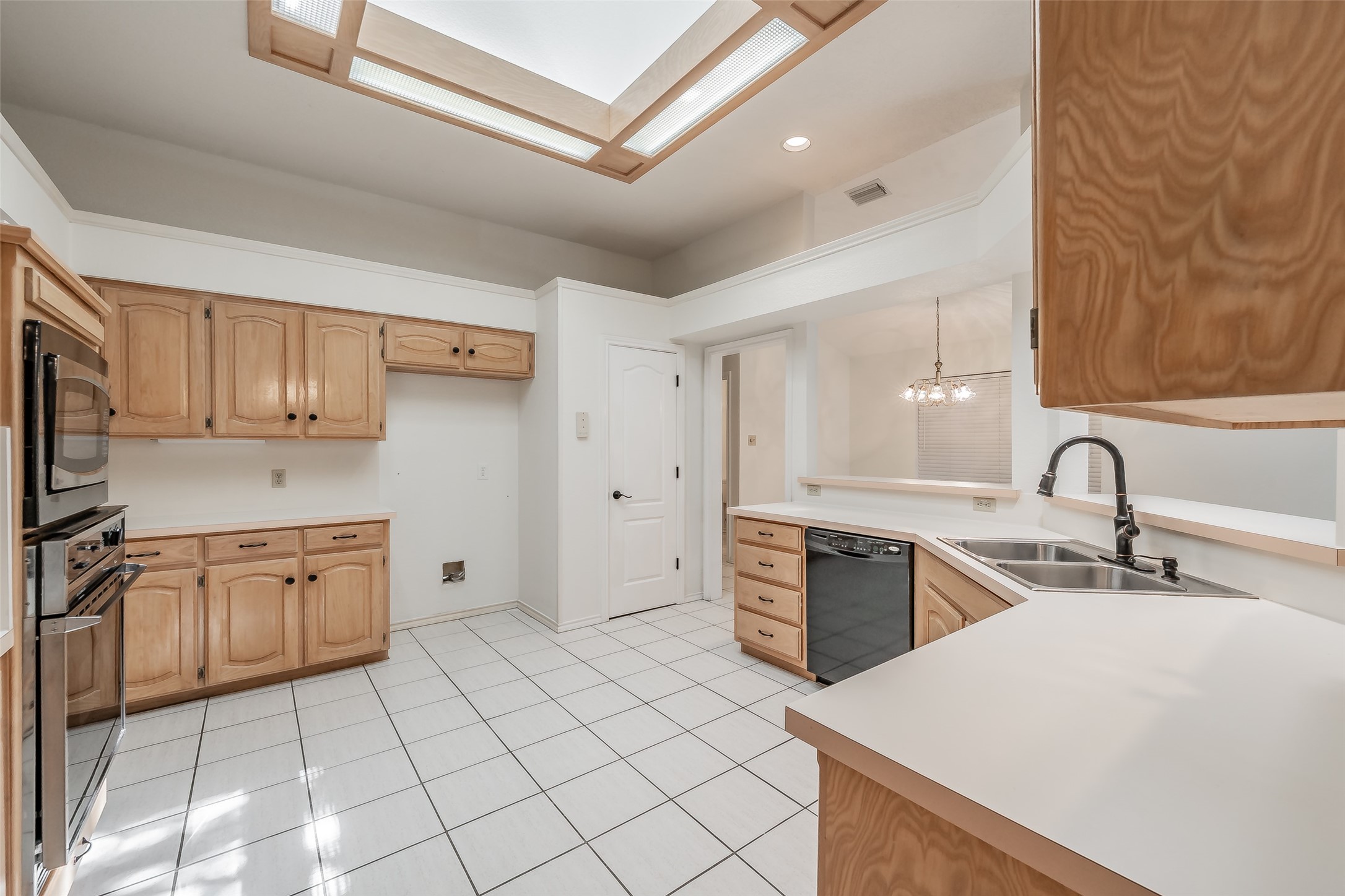 702 Jonathan Drive Euless TX 76040