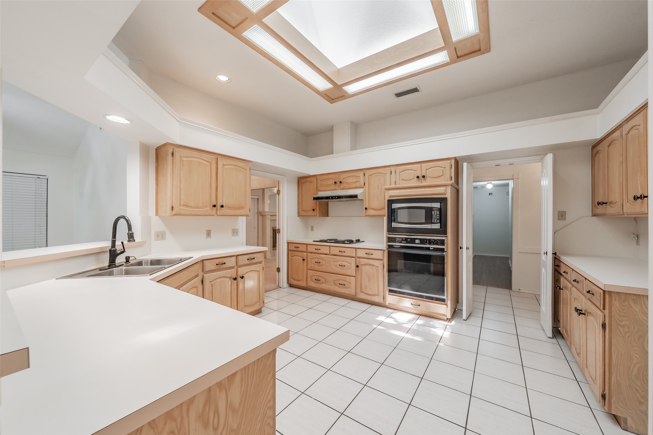 702 Jonathan Drive Euless TX 76040