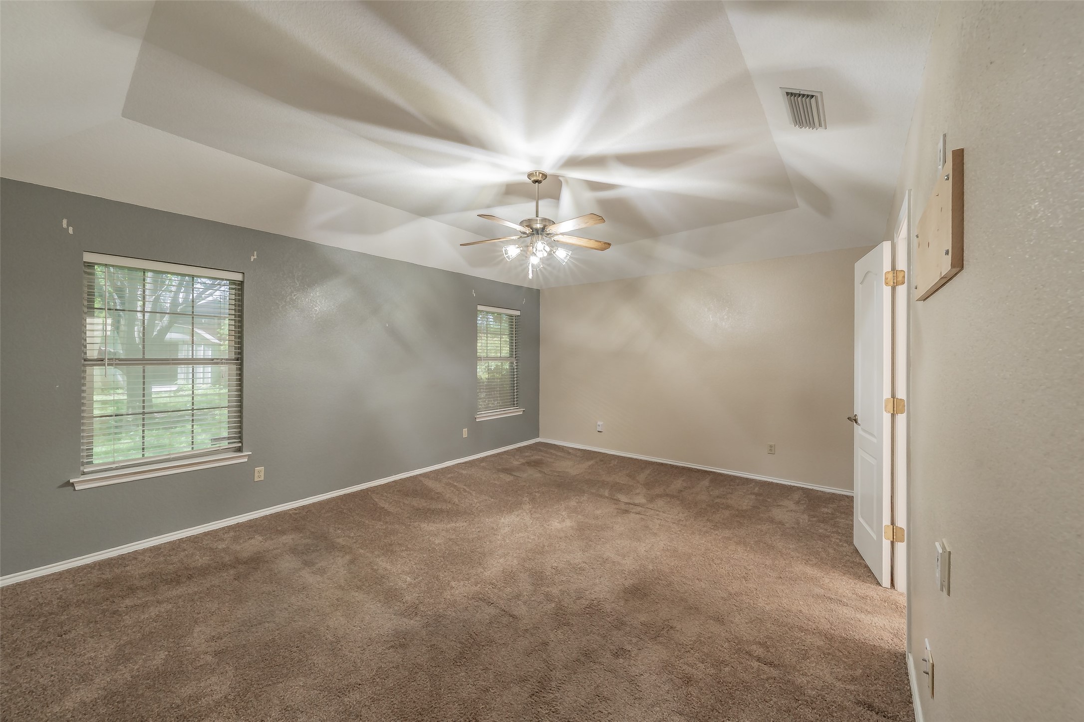 702 Jonathan Drive Euless TX 76040