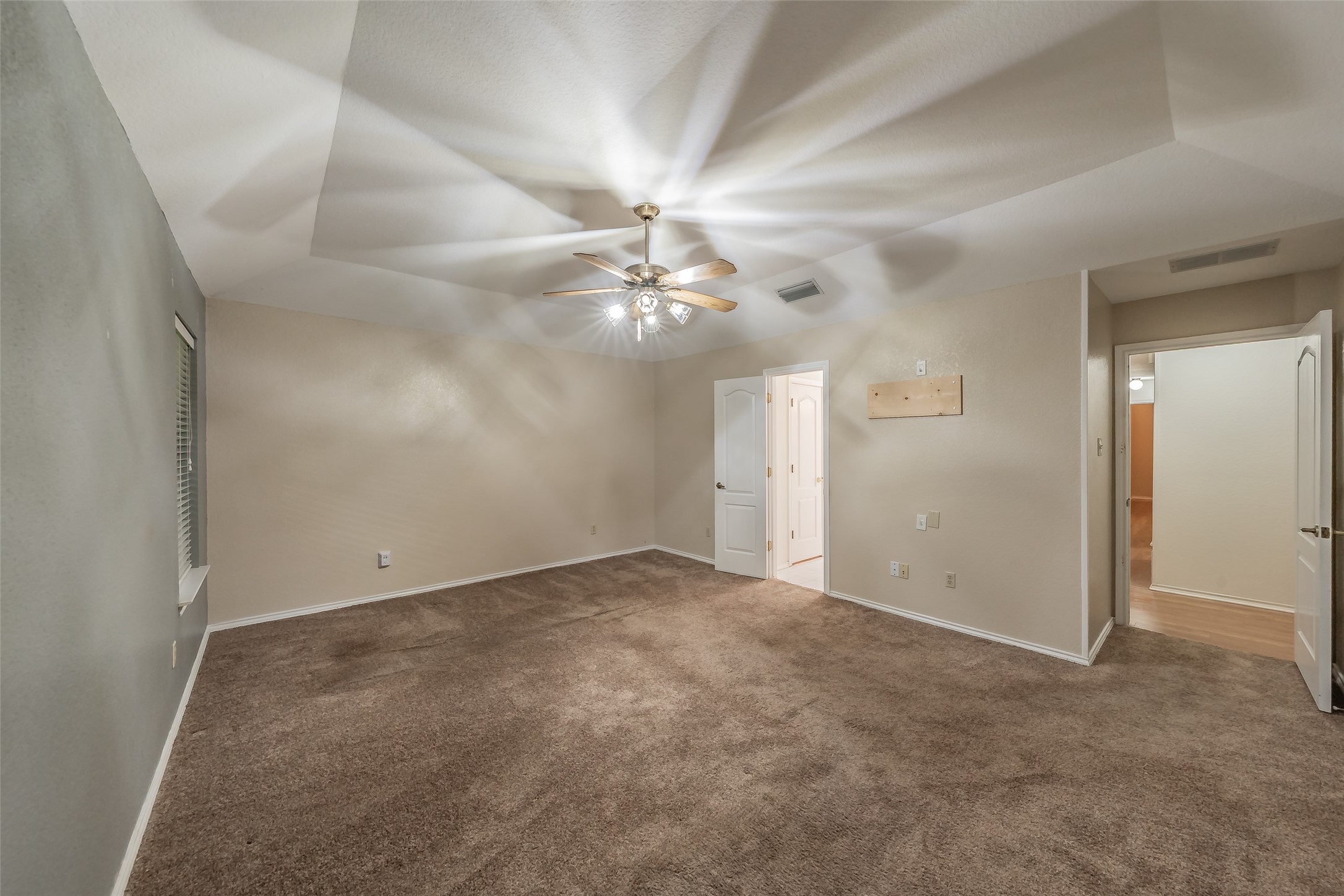 702 Jonathan Drive Euless TX 76040