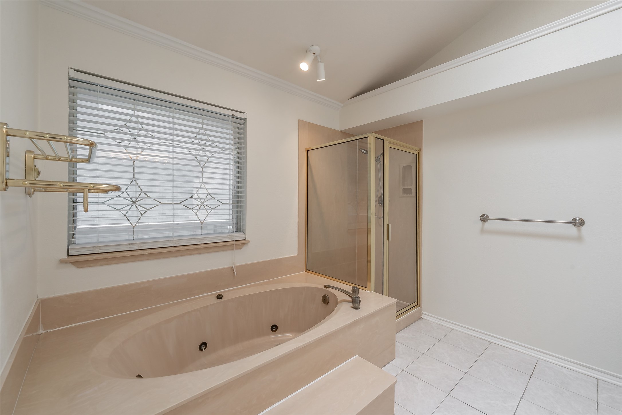 702 Jonathan Drive Euless TX 76040
