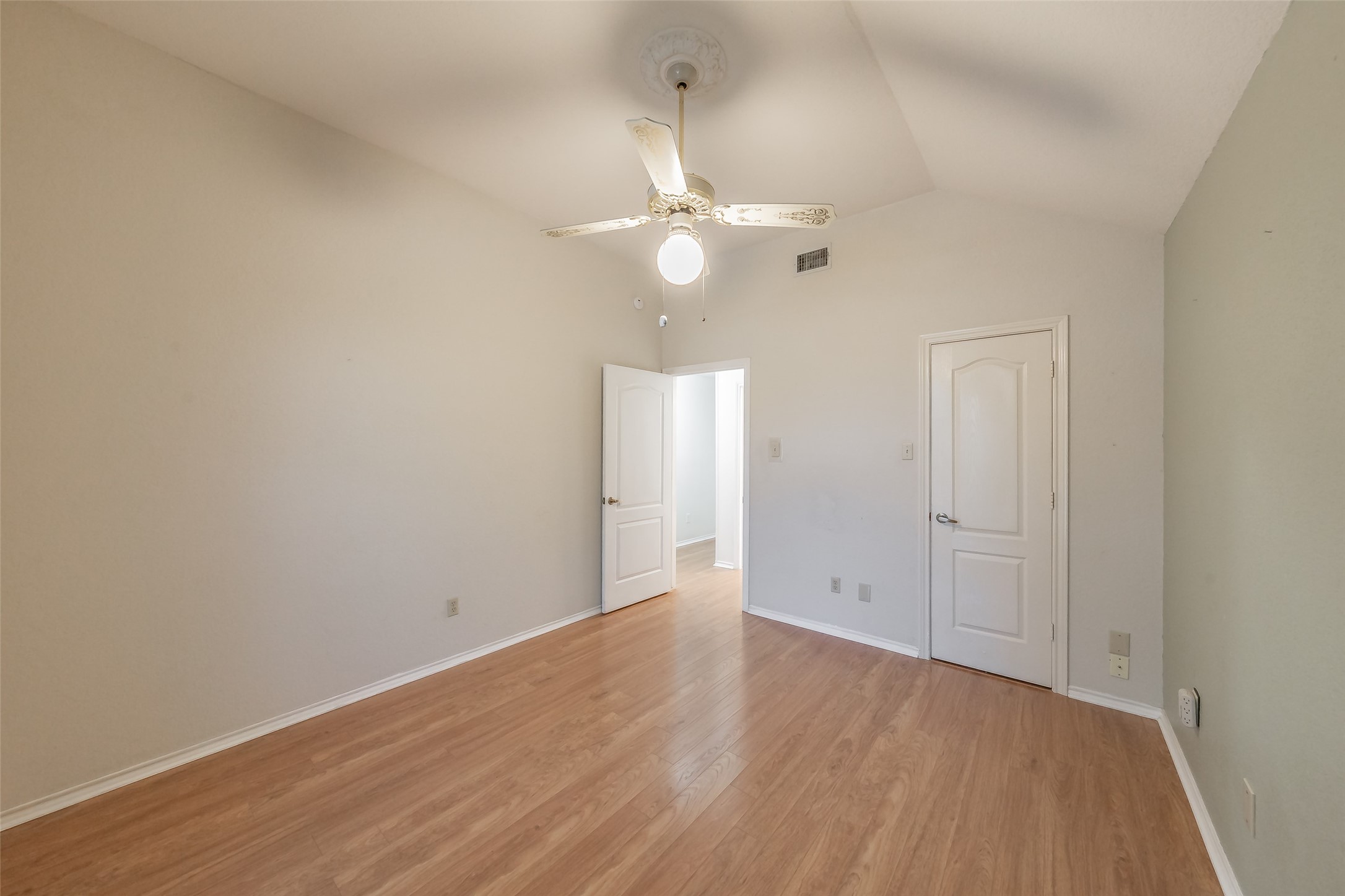 702 Jonathan Drive Euless TX 76040