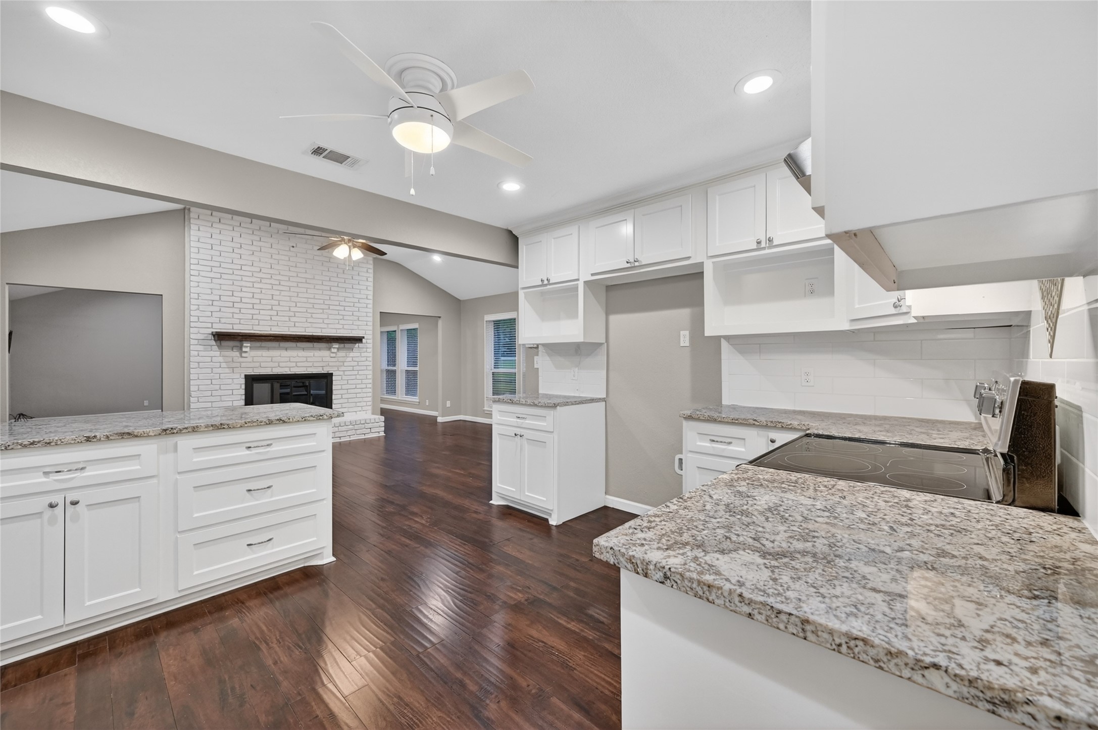 320 Tanglewood Lane Highland Village TX 75077