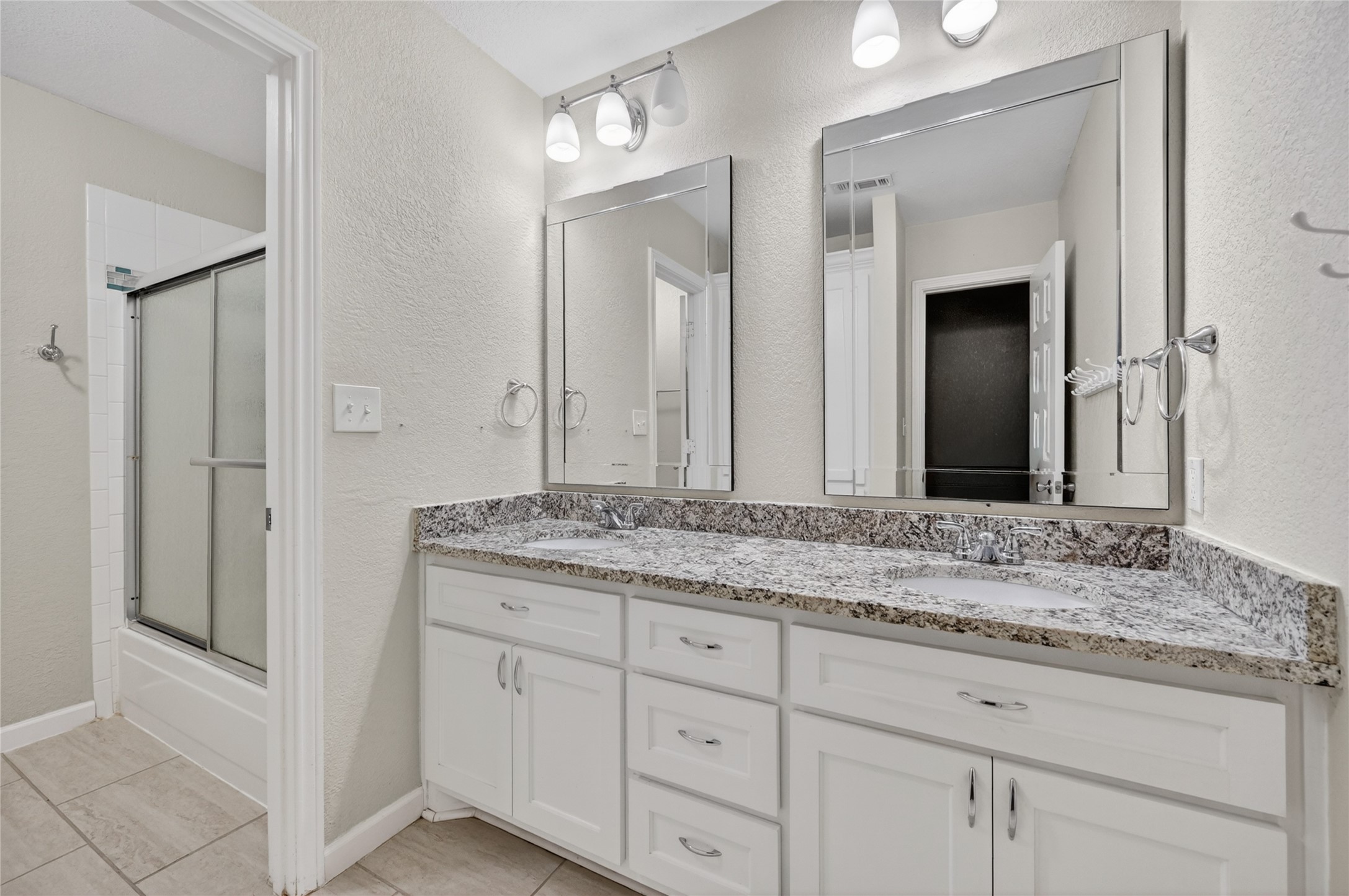 320 Tanglewood Lane Highland Village TX 75077
