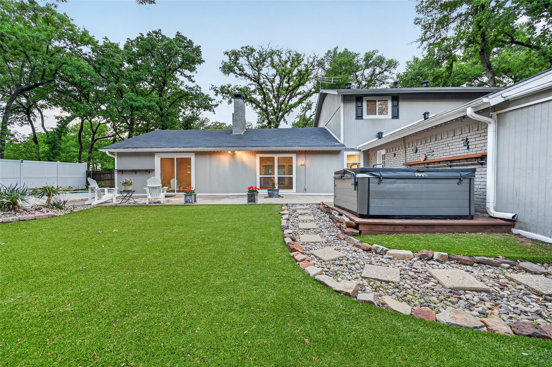 320 Tanglewood Lane Highland Village TX 75077