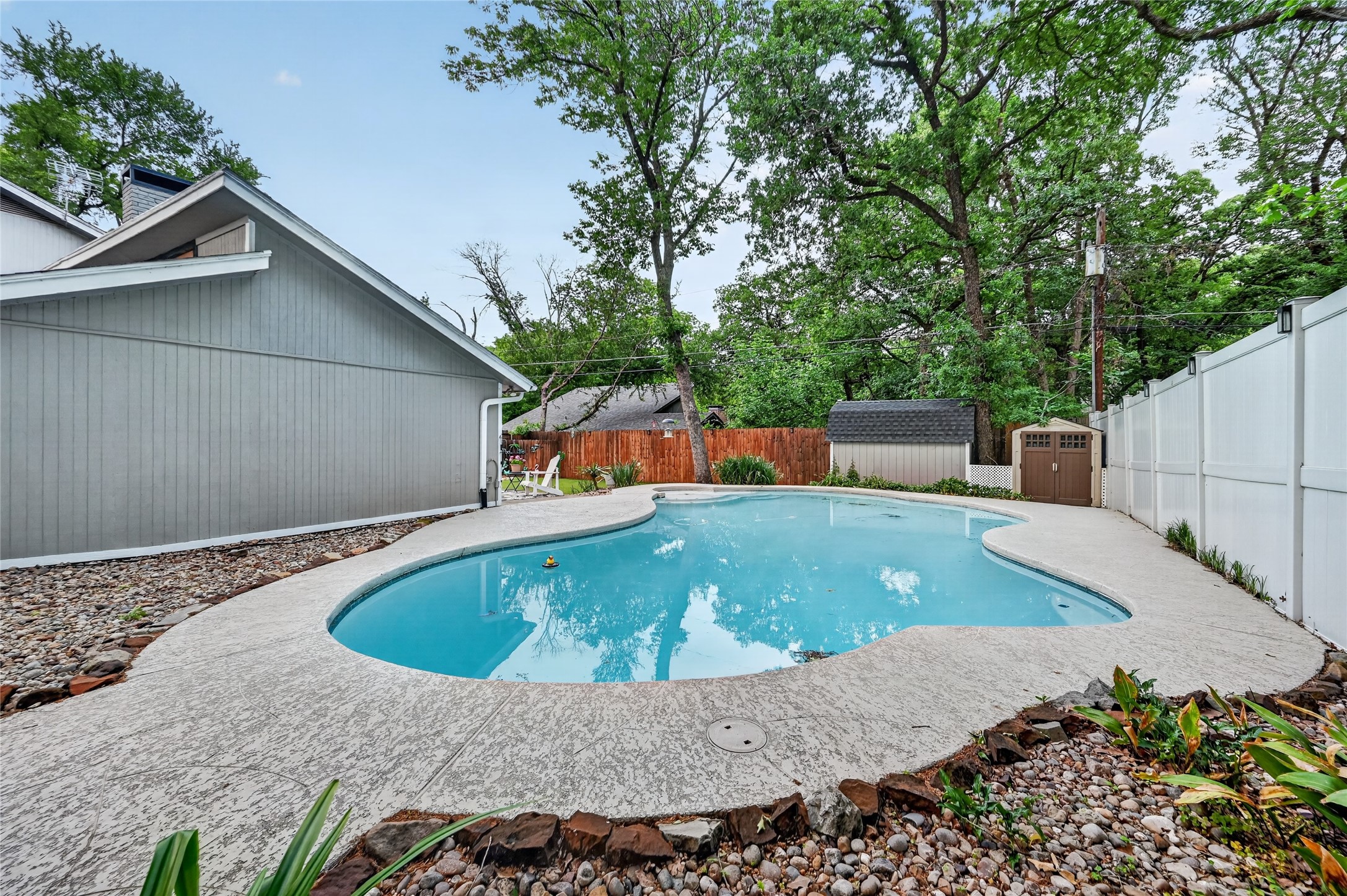 320 Tanglewood Lane Highland Village TX 75077