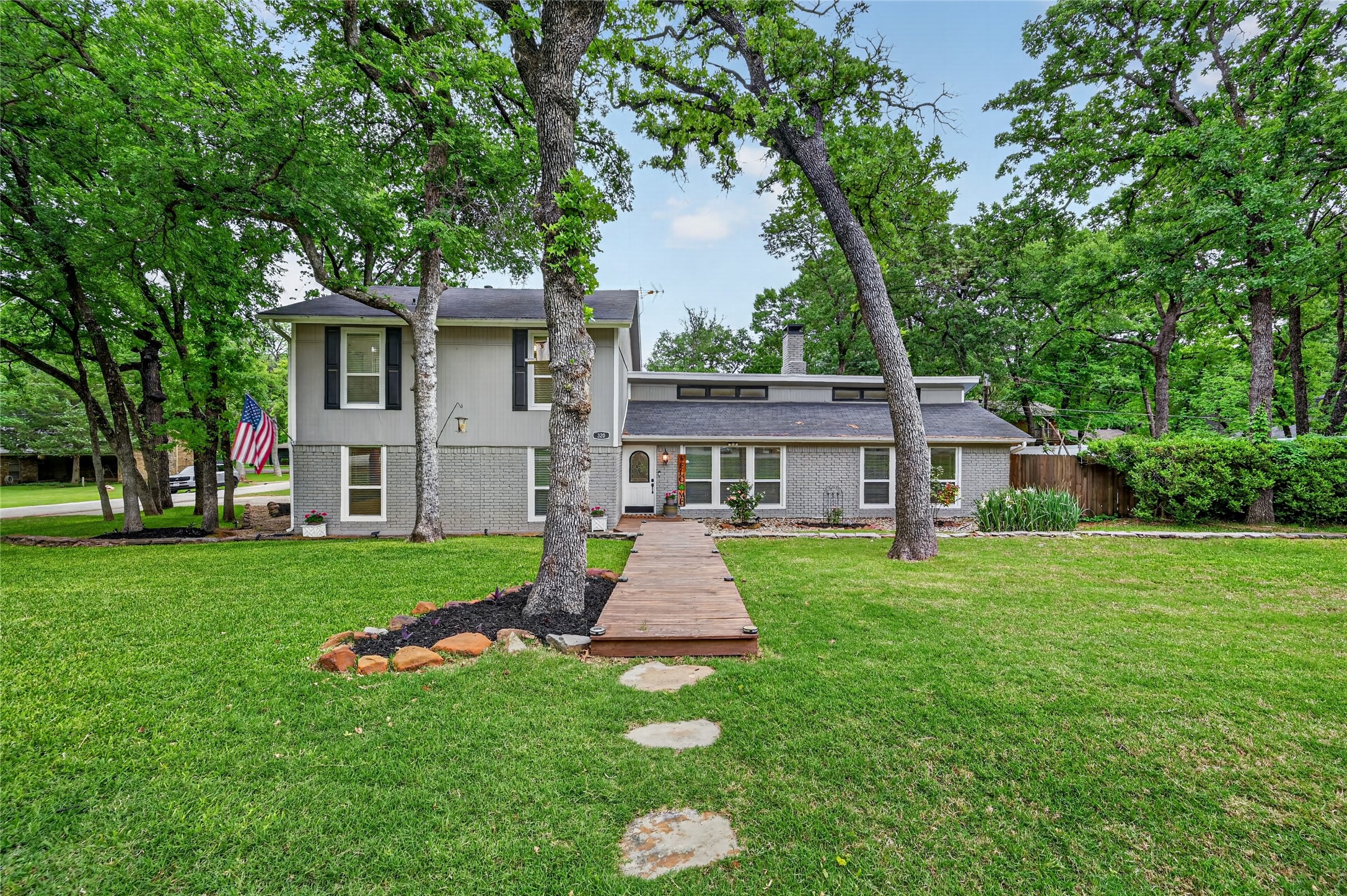 320 Tanglewood Lane Highland Village TX 75077