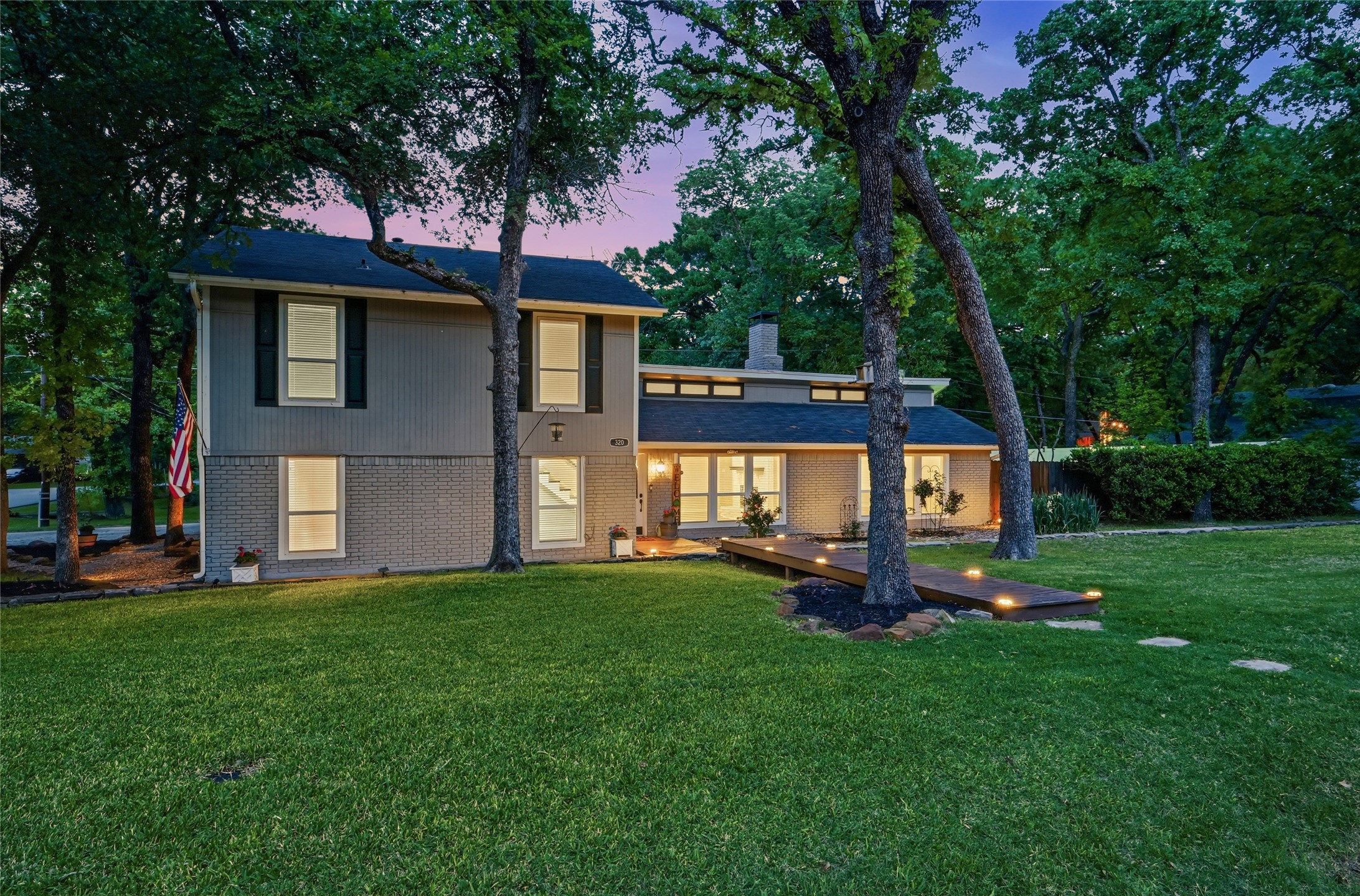 320 Tanglewood Lane Highland Village TX 75077