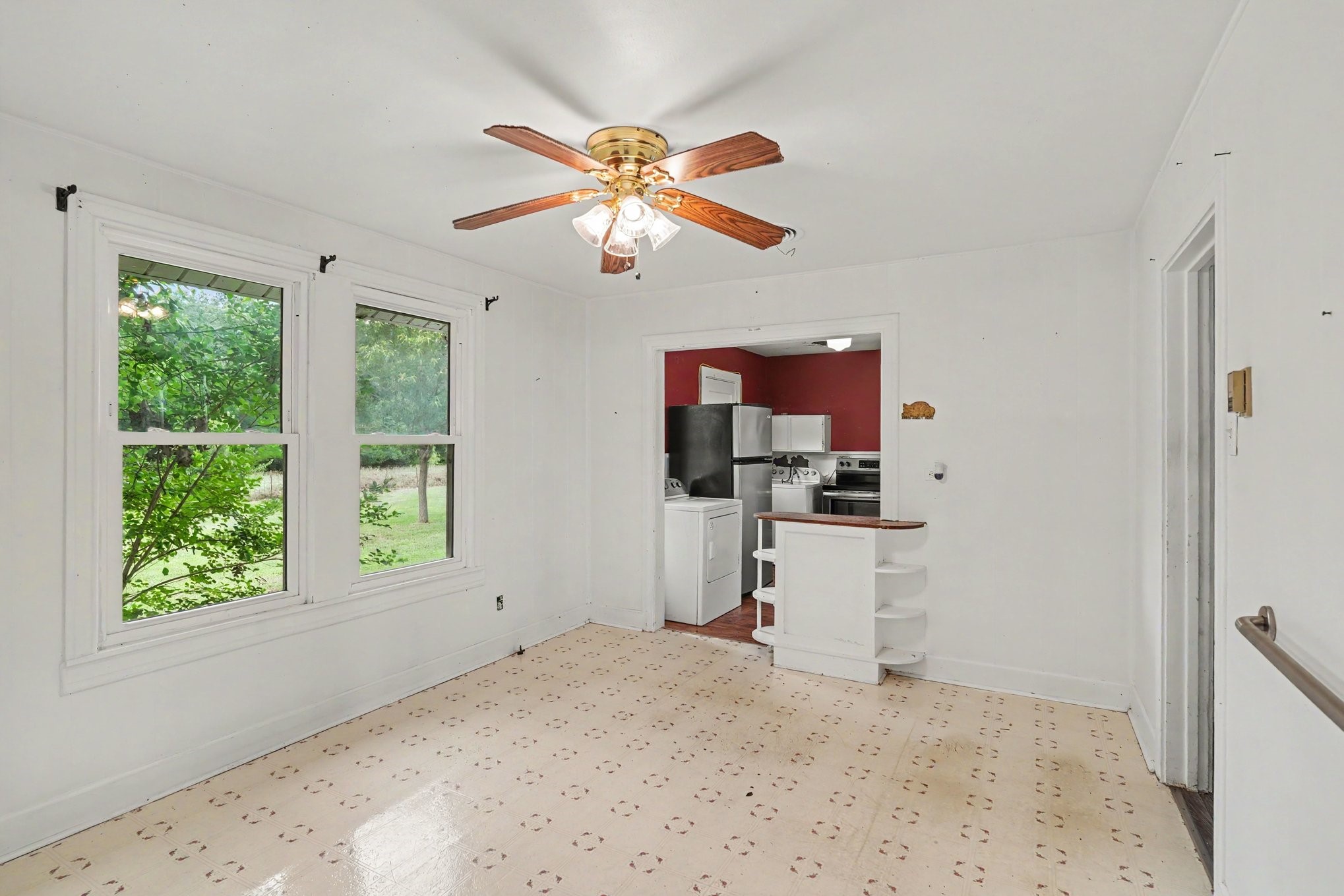 11015 State Highway 171 Covington TX 76636
