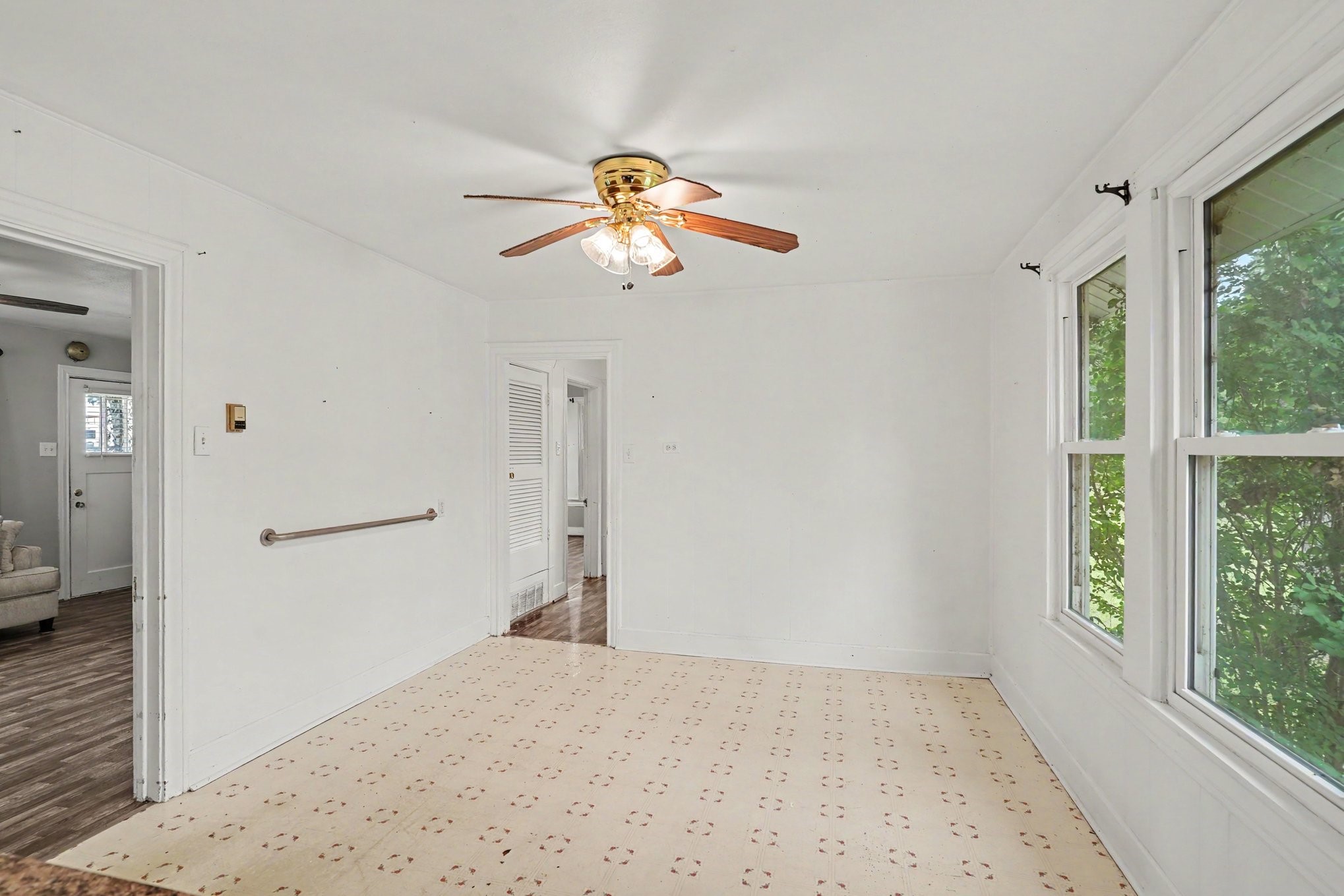 11015 State Highway 171 Covington TX 76636