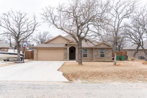 207 Shady Oaks Drive Runaway Bay TX 76426