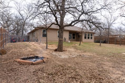 207 Shady Oaks Drive Runaway Bay TX 76426