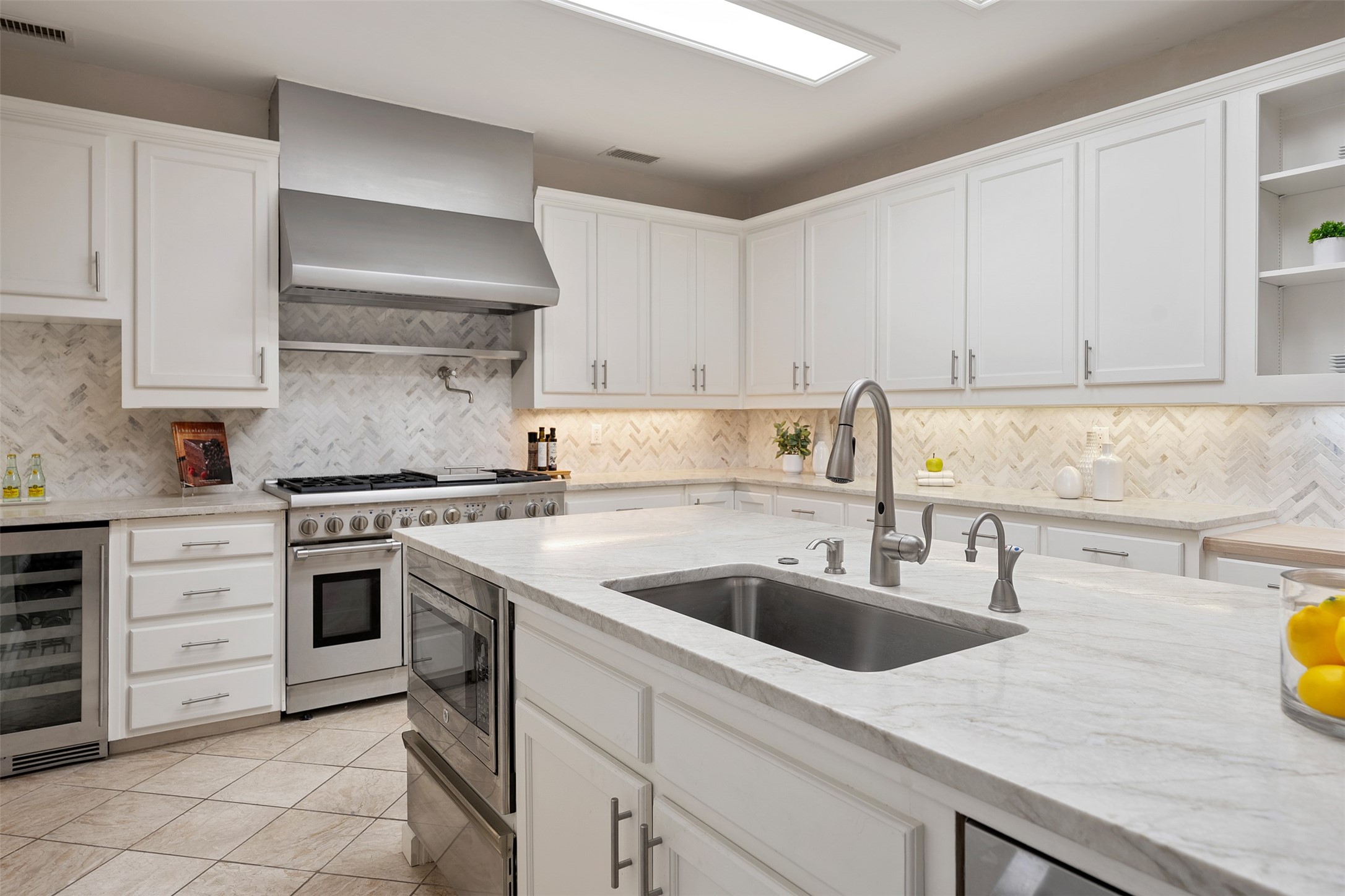 4 Braewick Court Dallas TX 75225