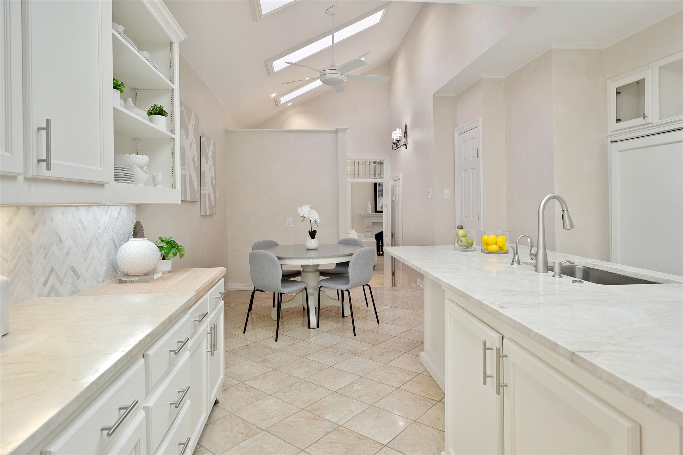 4 Braewick Court Dallas TX 75225