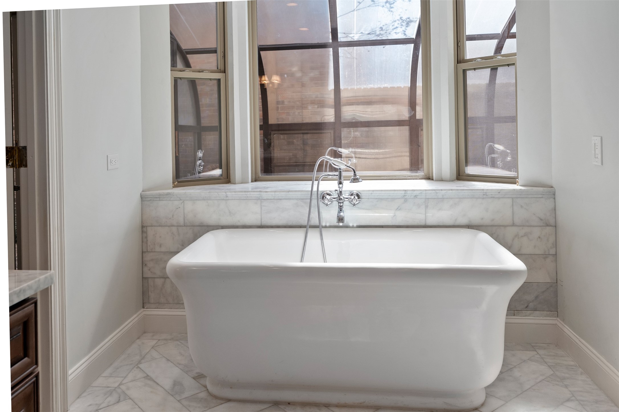 4 Braewick Court Dallas TX 75225