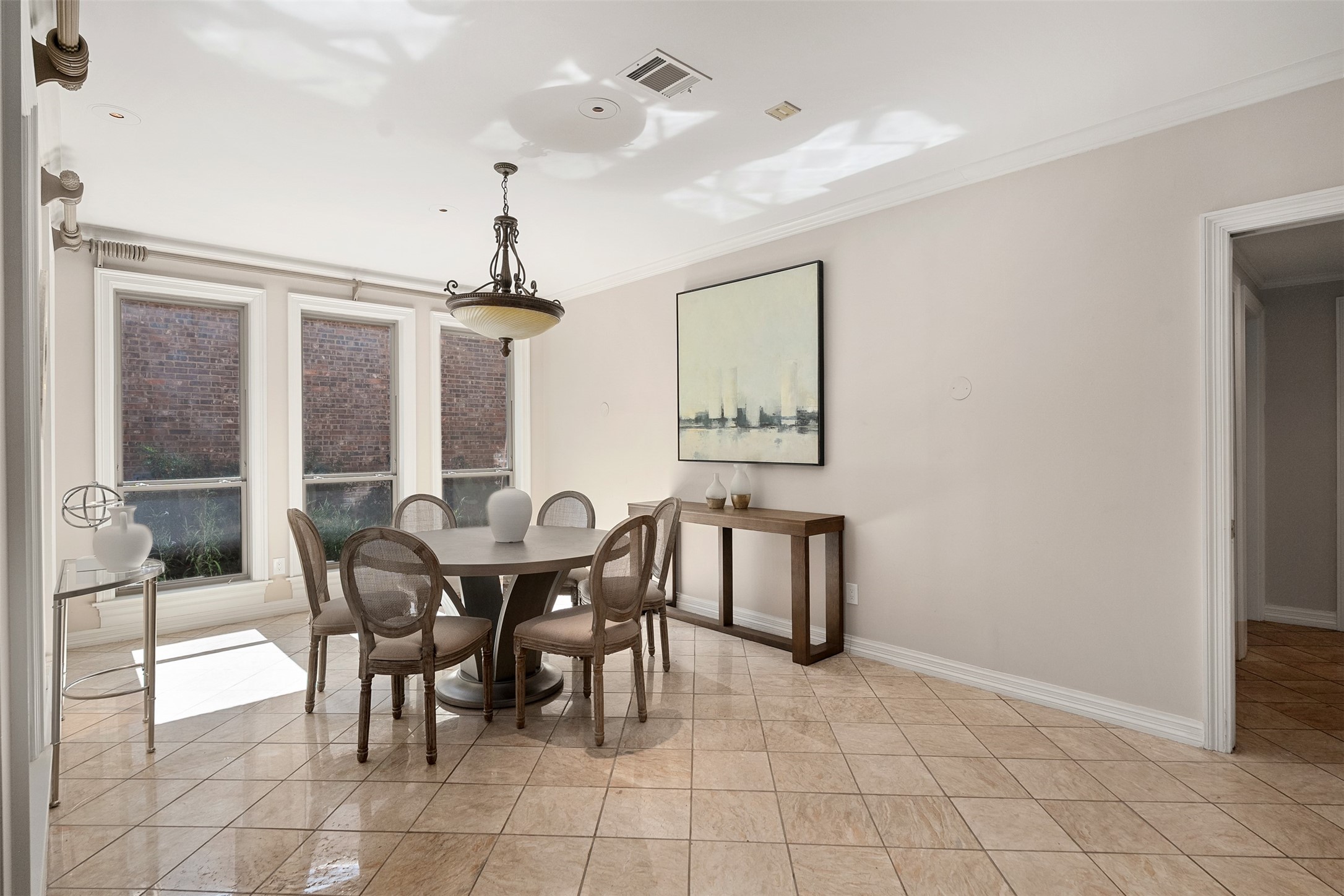 4 Braewick Court Dallas TX 75225