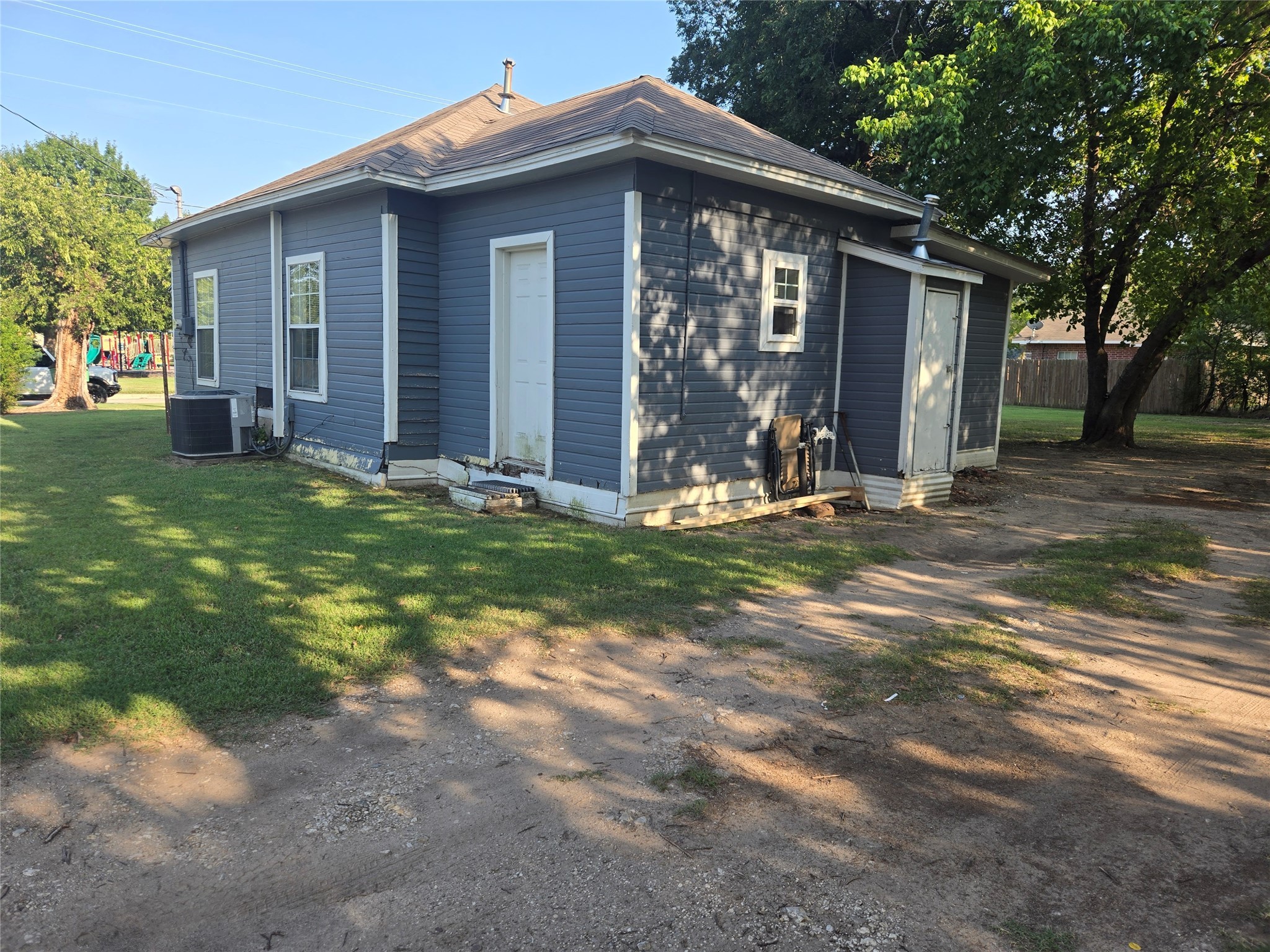 535 Hancock Street Gainesville TX 76240
