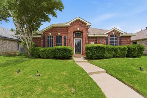 1633 Yellowstone Avenue Lewisville TX 75077