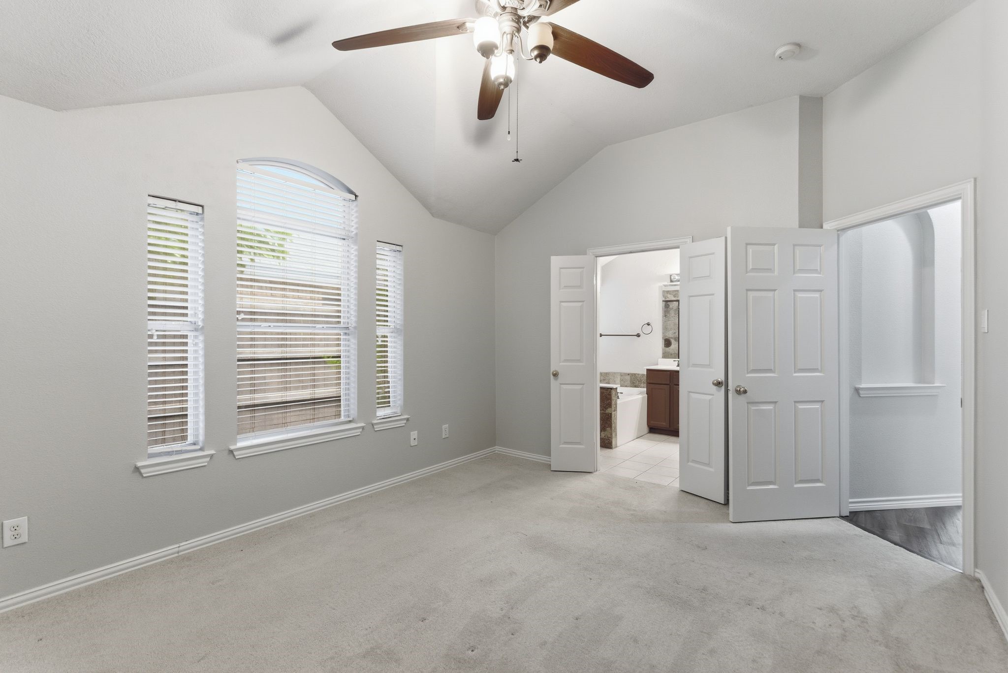 1633 Yellowstone Avenue Lewisville TX 75077