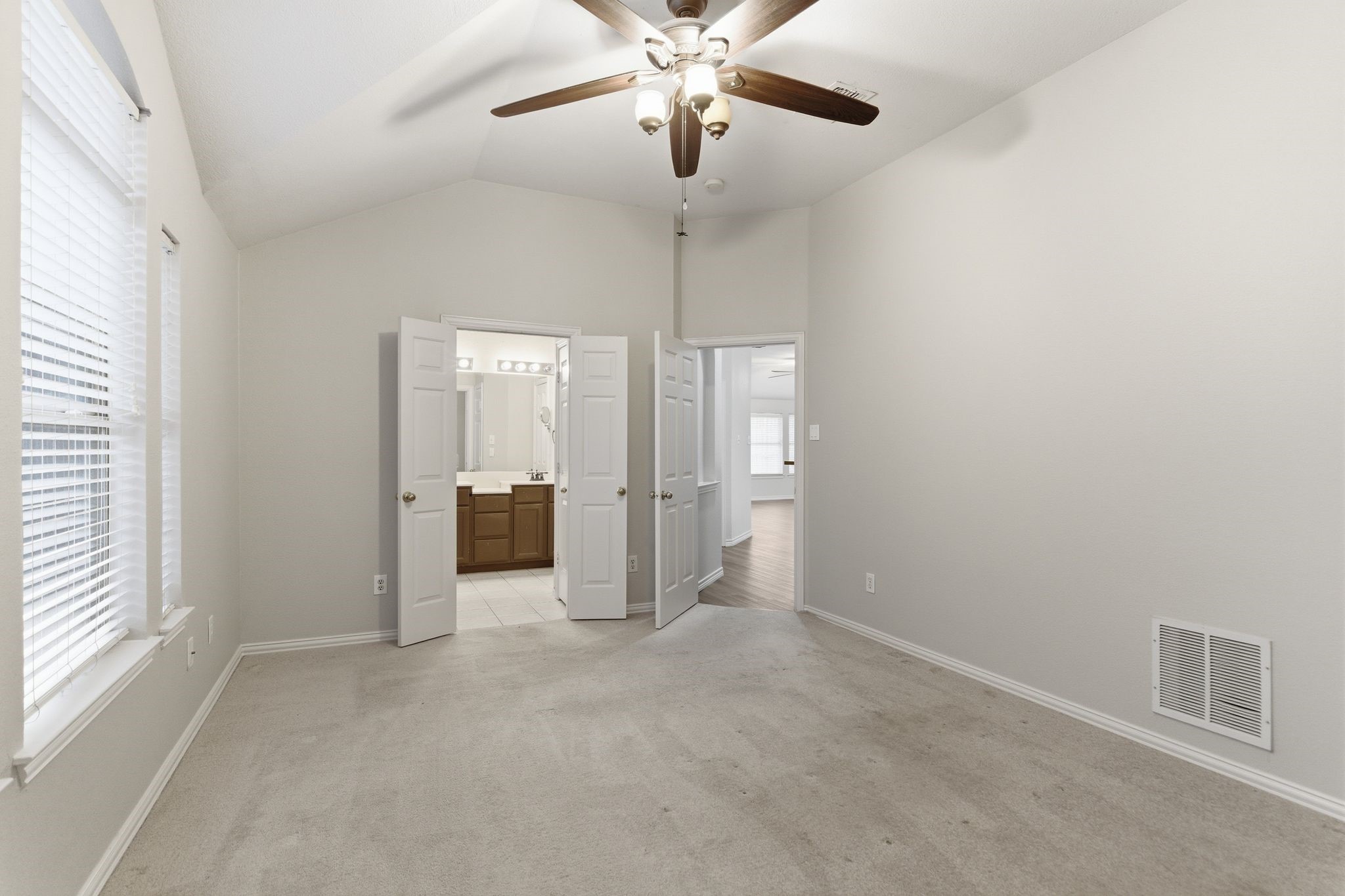 1633 Yellowstone Avenue Lewisville TX 75077