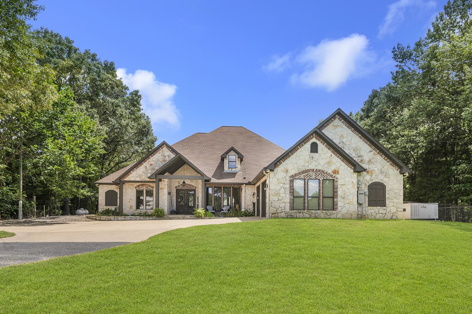 12075 St Highway 31 Brownsboro TX 75756