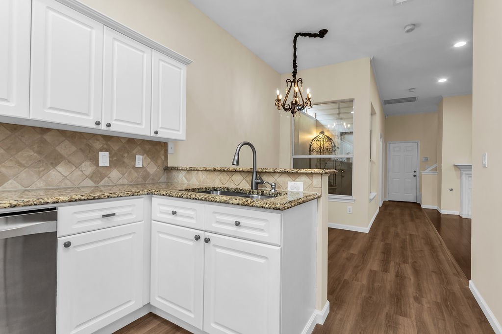 6015 Thursby Avenue Dallas TX 75252