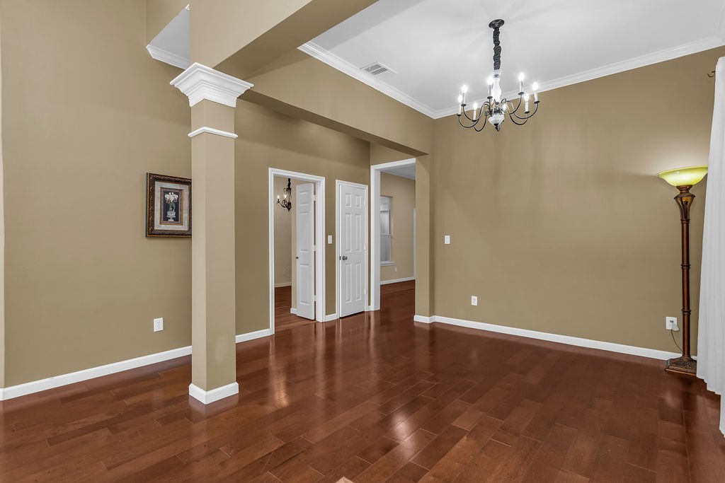6015 Thursby Avenue Dallas TX 75252