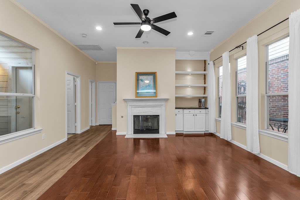 6015 Thursby Avenue Dallas TX 75252