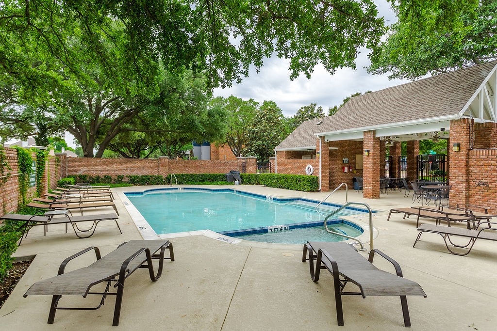6015 Thursby Avenue Dallas TX 75252