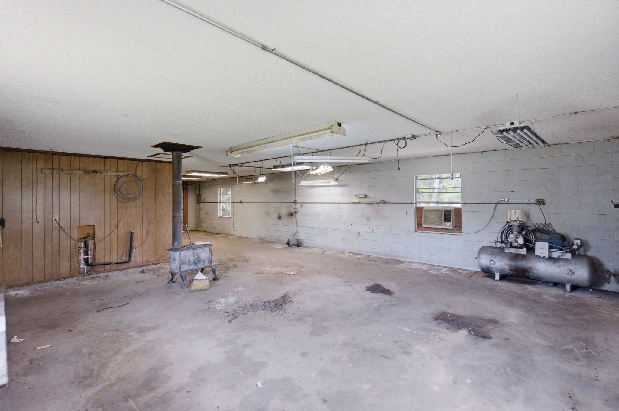 350 Private Road 6937 Alba TX 75410