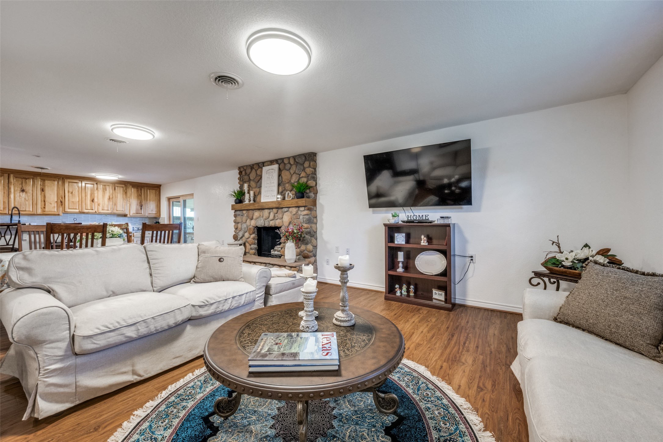 1406 Jackson Street Bowie TX 76230