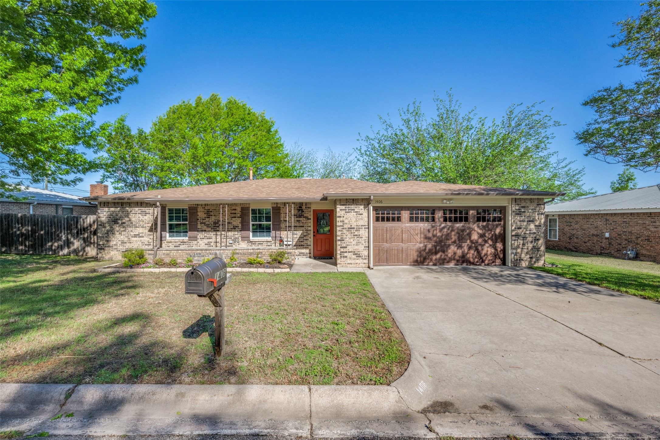 1406 Jackson Street Bowie TX 76230