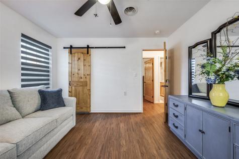 1406 Jackson Street Bowie TX 76230