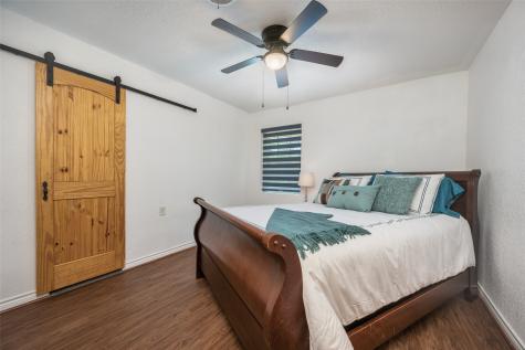 1406 Jackson Street Bowie TX 76230
