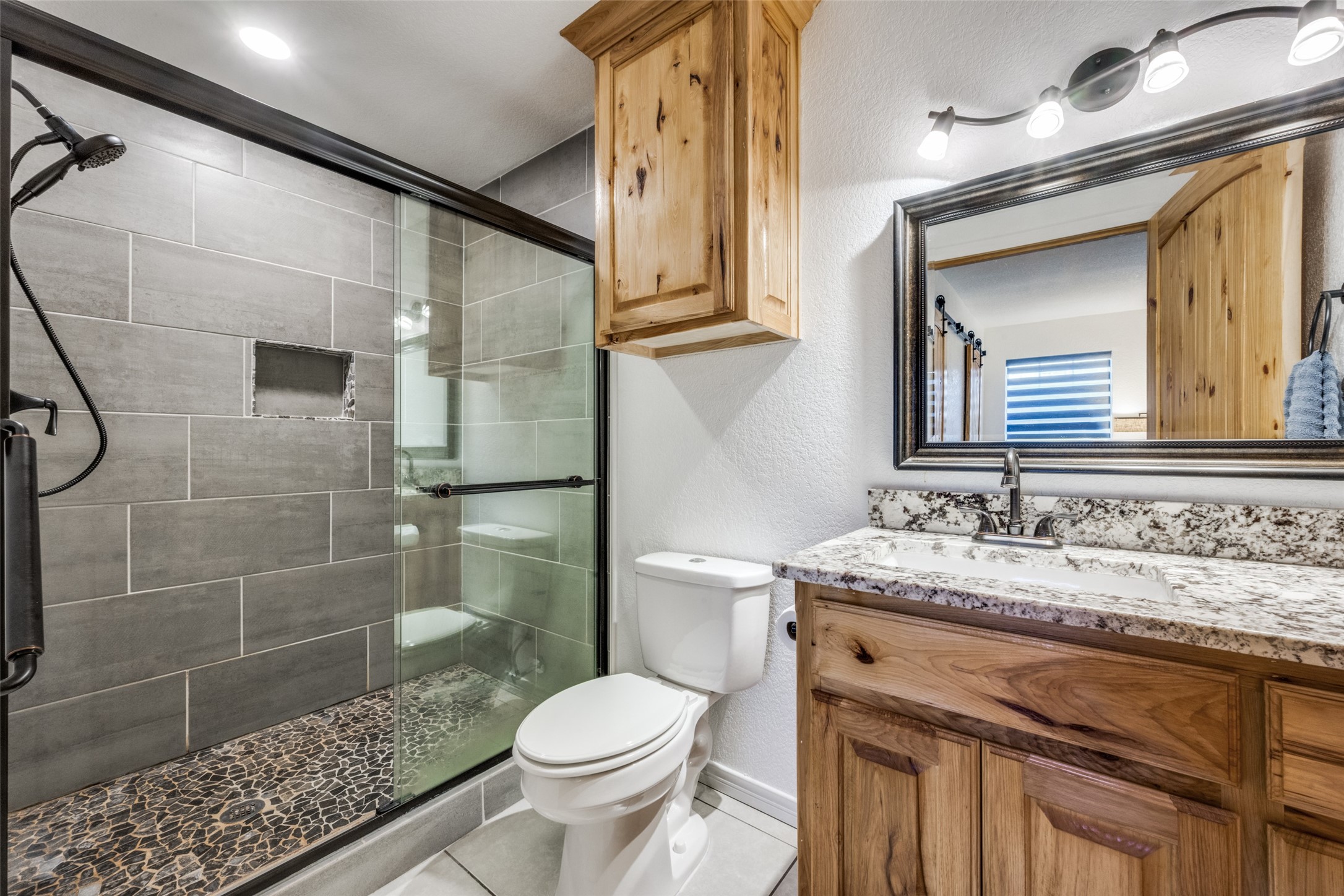 1406 Jackson Street Bowie TX 76230