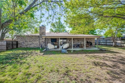 1406 Jackson Street Bowie TX 76230