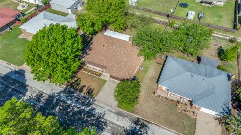 1406 Jackson Street Bowie TX 76230