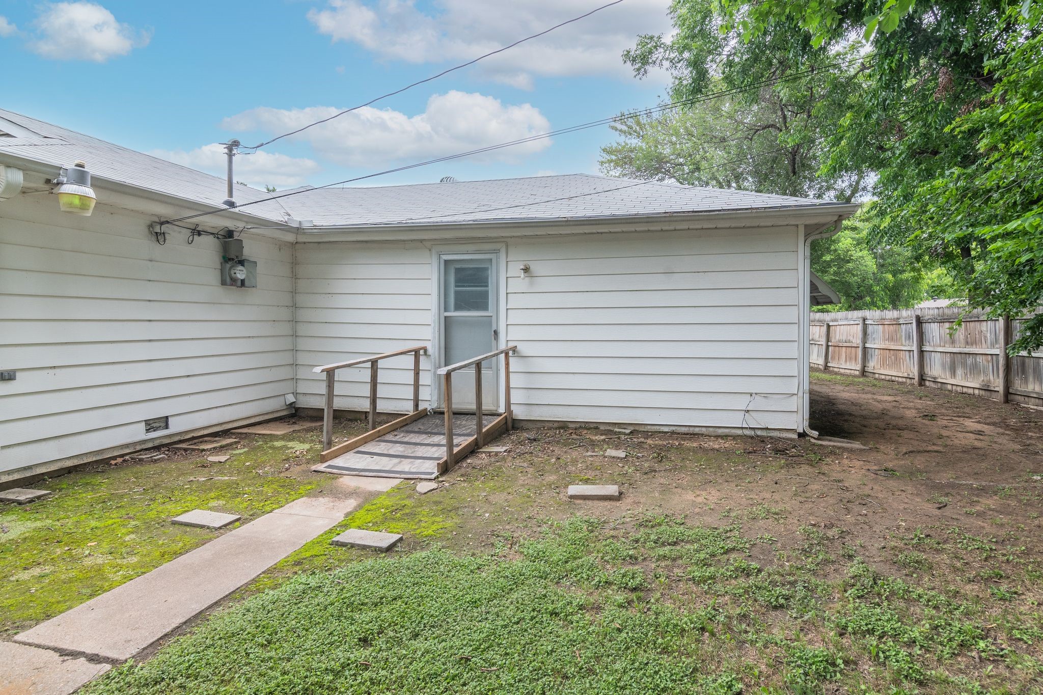 5205 Roxie Street Haltom City TX 76117