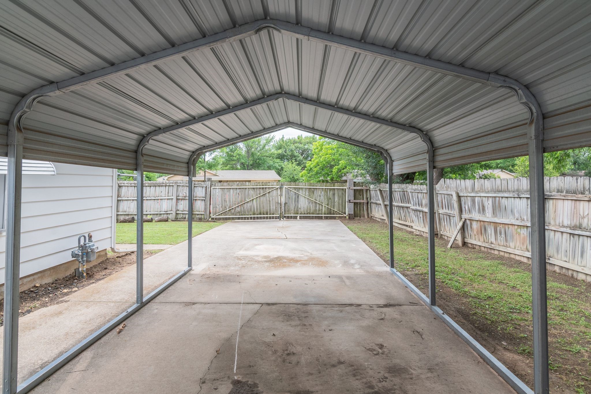5205 Roxie Street Haltom City TX 76117