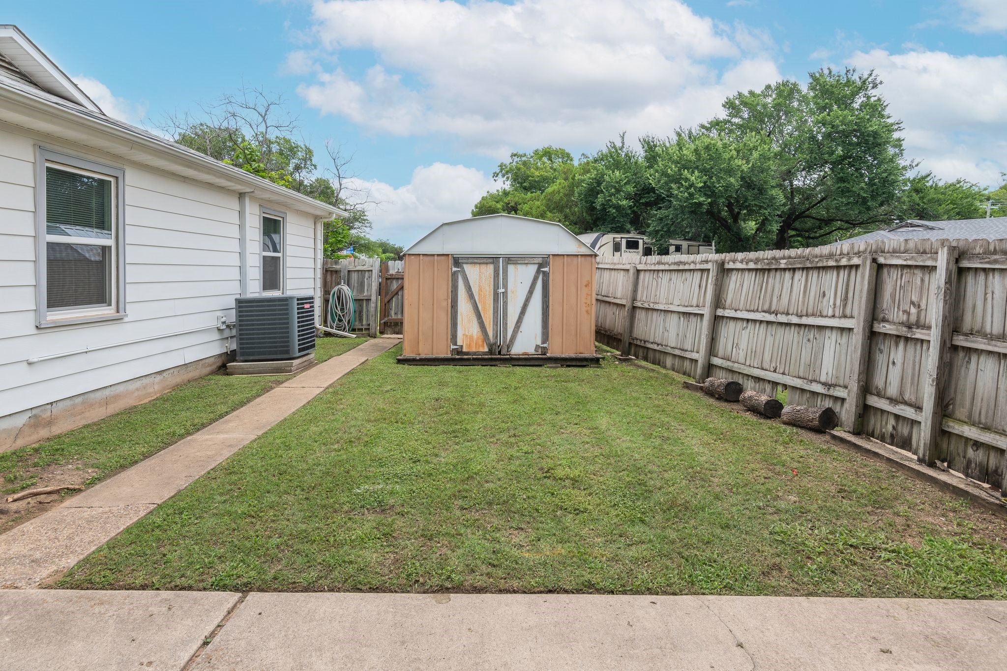 5205 Roxie Street Haltom City TX 76117